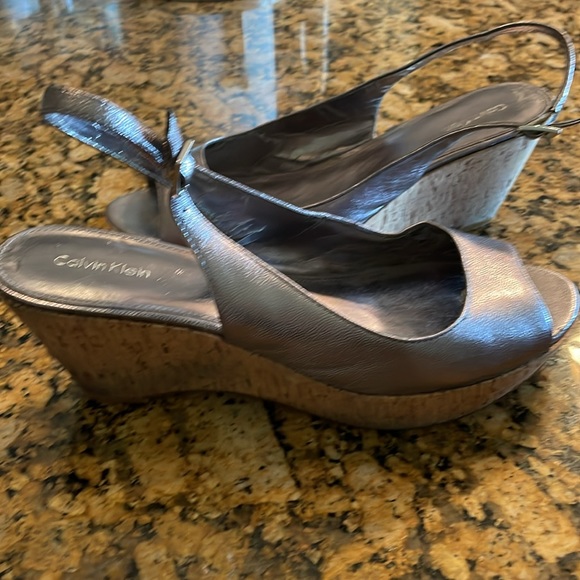 Calvin Klein cork wedge pewter size 10 - Picture 5 of 5